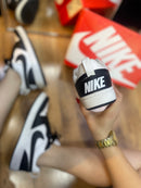 Tênis Nike Borough Low Branco/Preto