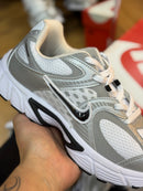 Nike KN05 Branco/Preto