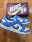 Dunk Low Azul e Branco