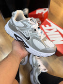 Nike KN05 Branco/Preto