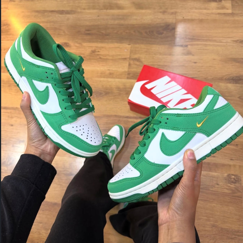 Dunk Low Golden Swoosh