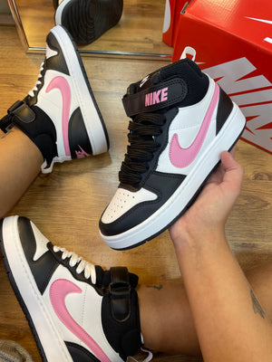 Tênis Nike Borough Preto/Branco/Rosa