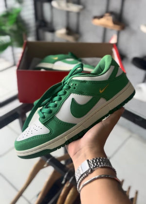 Dunk Low Golden Swoosh