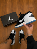 Nike Air Jordan Preto/Branco/Azul