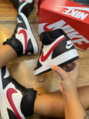 Tênis Nike Borough Preto/Branco/Vermelho