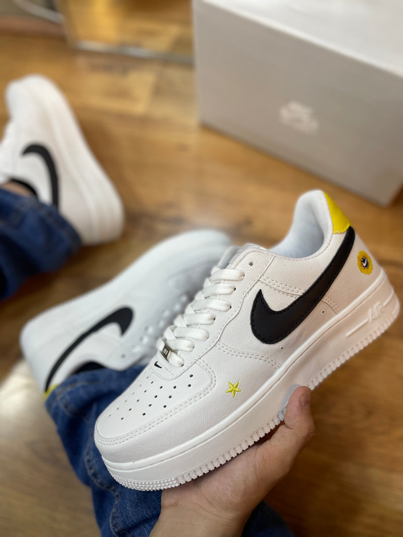 Air Force 1 Have a Nike day