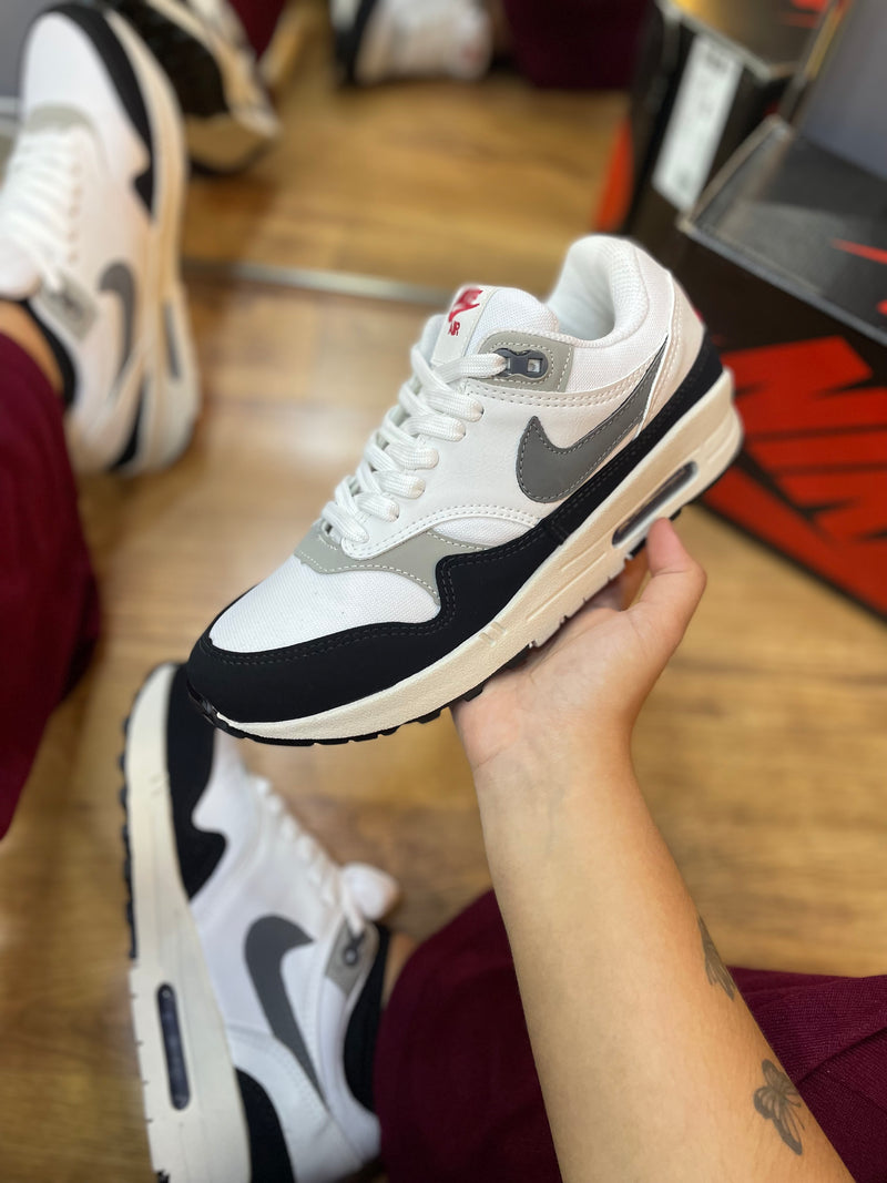 Tênis Nike Air Max 1 Branco preto