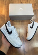 Air Force 1 Branco e Preto