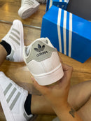 Adidas superstar branco/cinza