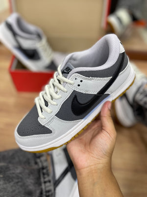 Dunk Low Cromo Preto