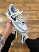 Air Force 1 cinza branco preto