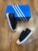 Adidas Slip On Preto com Branco