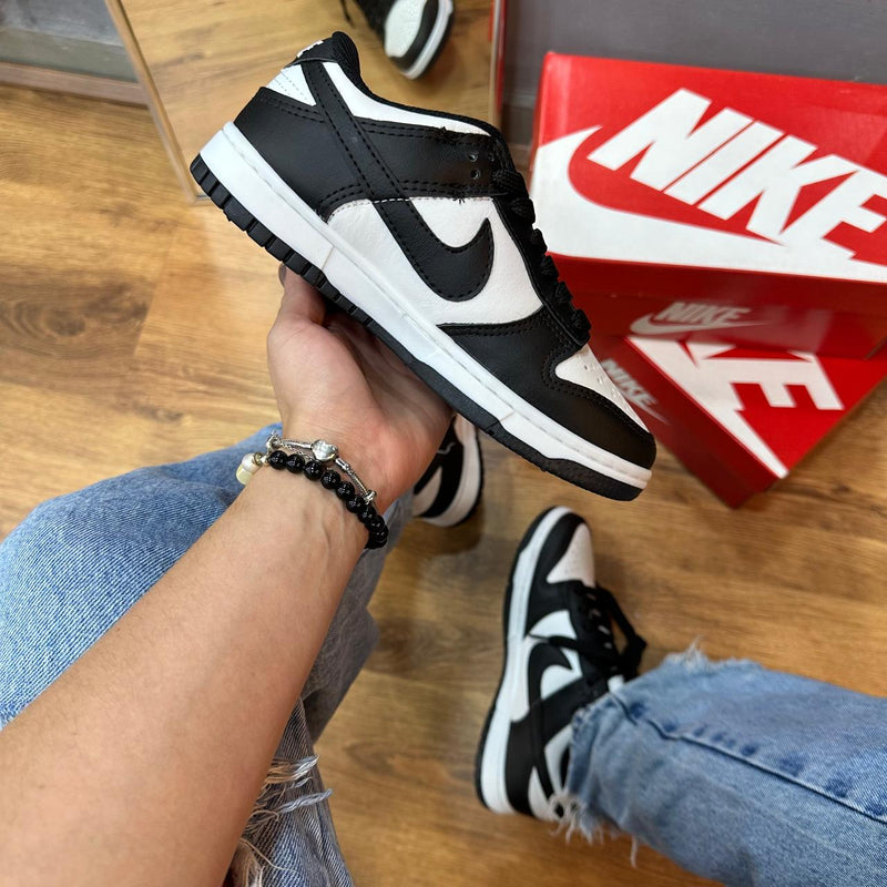 Dunk Low Preto e Branco