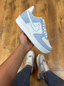 Air Force 1 Azul bebê e Branco
