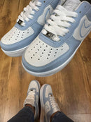 Air Force 1 Azul bebê e Branco