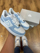 Air Force 1 Azul bebê e Branco