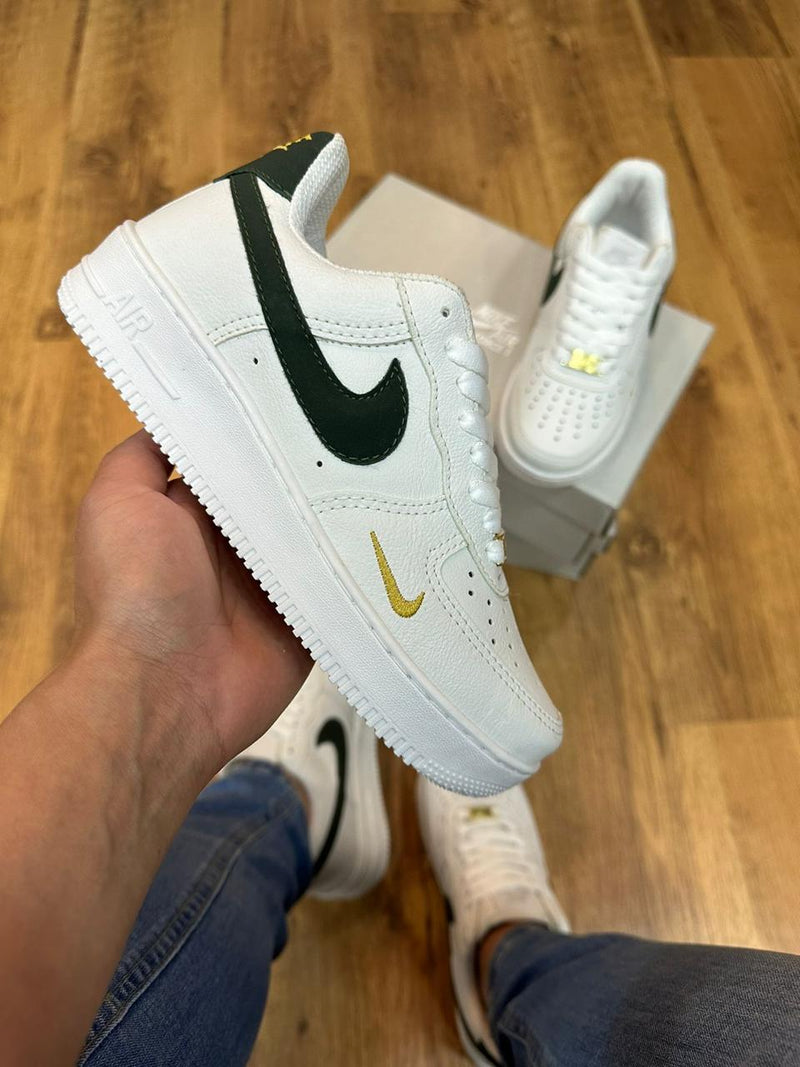 Air Force 1 Branco com Verde Militar